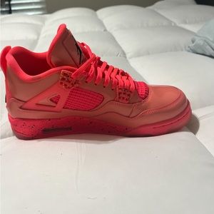 Wmns Air Jordan 4 Retro NRG 'Hot Punch'